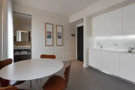 Hotel - 71