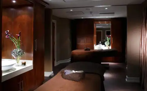 The Shelbourne, Autograph Collection - 5
