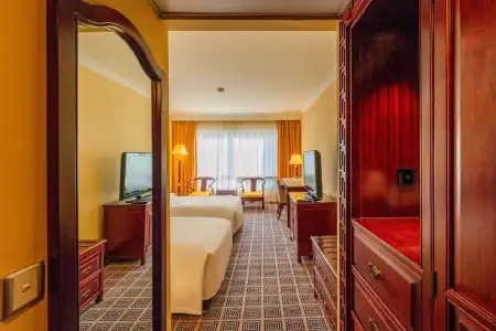 Grand Skylight Royal - 44