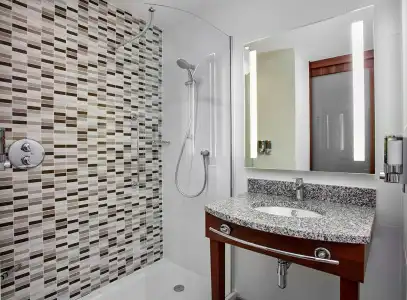 Hampton by Hilton Bristol City Centre - 21