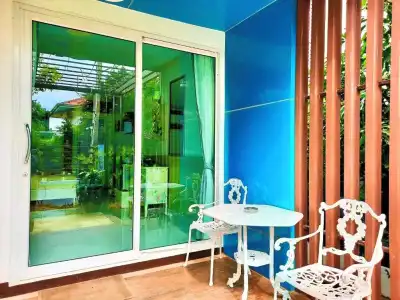 At Koh Larn Resort - 140