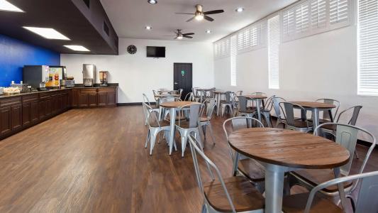 SureStay By Best Western Phoenix Airport - 27