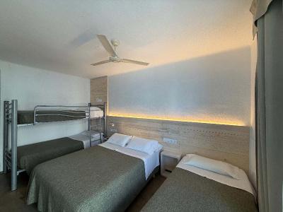 Hostal Rom - 61
