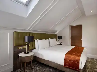 100 Queen's Gate London Kensington, Curio Collection by Hilton - 34