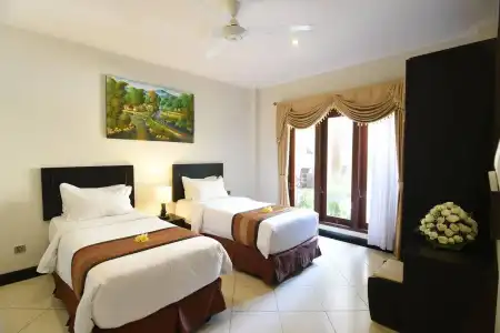 Kuta Townhouse Apartments - 6