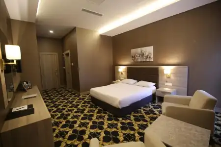 Excellence Inn - 2