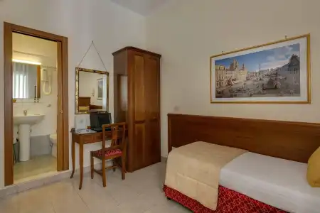 Silla - 3