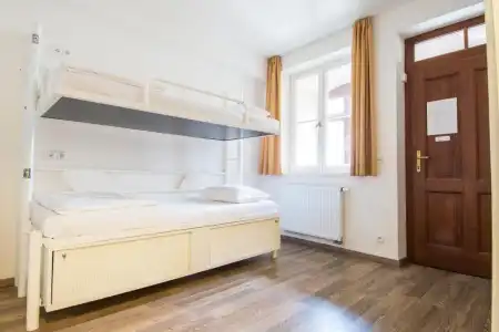 Safestay Prague Charles Bridge - 17