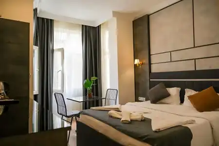 La Pazza Suites - 17