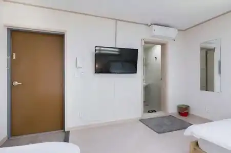 Hub Guest House - 24