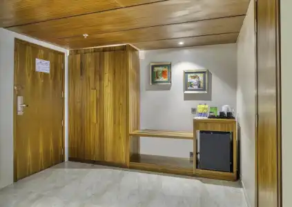 Holiday Inn Kolkata Airport by IHG - 52
