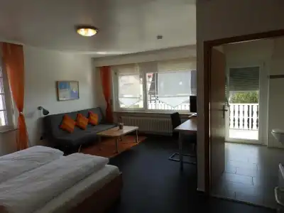 H41 Inn Hostel - 34