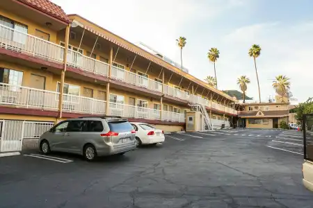 Hollywood La Brea Inn - 27