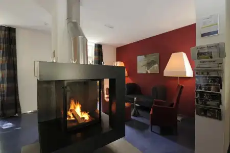 Alma - Boutique hideaway by the lake with rooftop and ladies-only wellness - 14