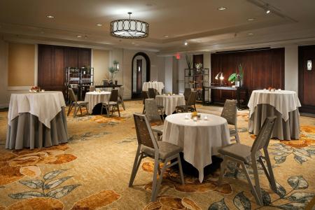 Moana Surfrider, A Westin Resort & Spa, Waikiki Beach - 37