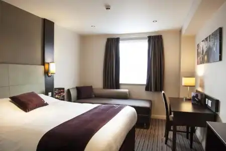 Premier Inn London Hendon - The Hyde - 20