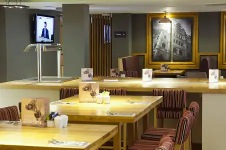 Premier Inn London Leicester Square - 19