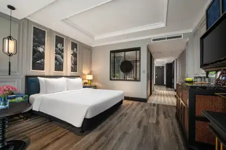 Solaria - 38