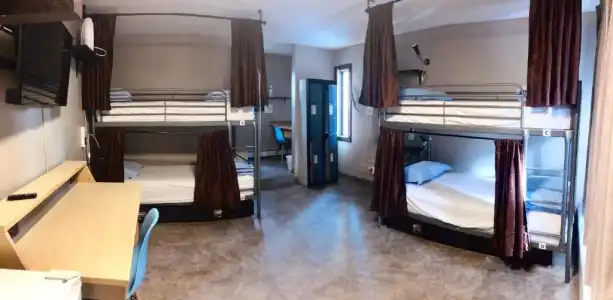 Banff International Hostel - 39