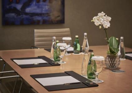 Shangri-La Residences and Apartments - 26