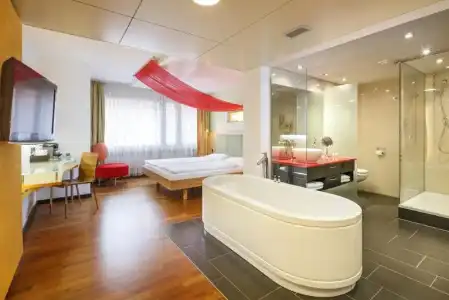 Ramada by Wyndham Baden du Parc - 59
