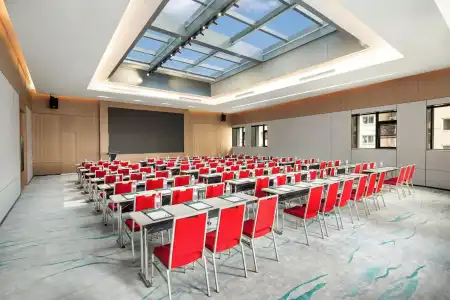 Holiday Inn Shanghai Nanjing Road - 19