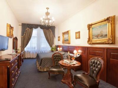 U Zlatého Stromu Prague by Bhg - 80