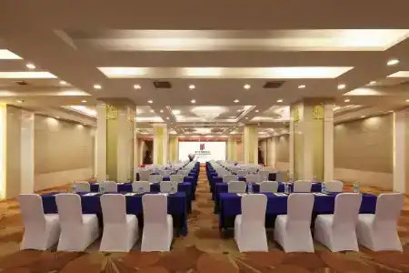 Jinjiang West Capital International - 14