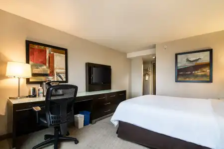 Holiday Inn Vancouver-Centre - 21
