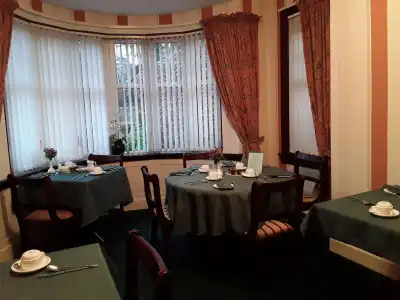 Acer Lodge Guest House - 17
