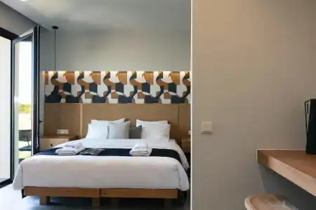 Chapter 02 Gallery Suites - 38