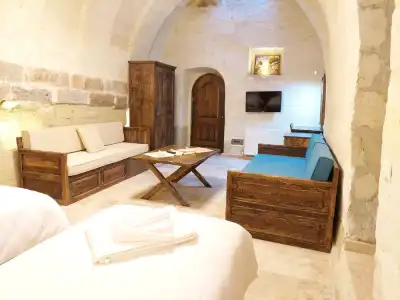 Armesos Cave - 148