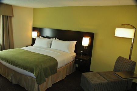 Holiday Inn Greensboro Coliseum by IHG - 6