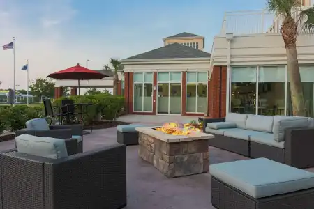 Hilton Garden Inn Myrtle Beach/Coastal Grand Mall - 35