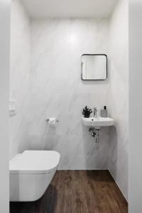 The Amberlyn Suite - 6
