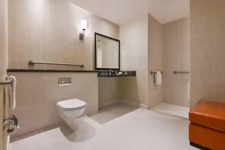 Renaissance Doha City Center - 6