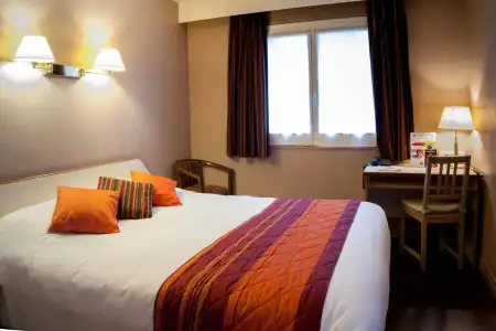 Hôtel Les Tilleuls, Bourges - 4