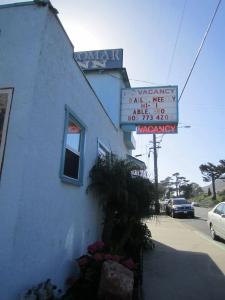 The Palomar Inn - 20