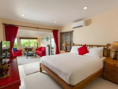 Boujis Boutique Resort - 2