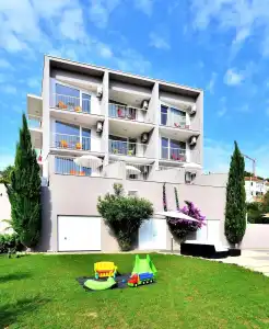 Bretia Apartments - 0
