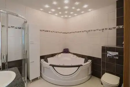 Montelux Apartments - 210