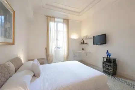 Bea Suites Luxury Rooms - 25