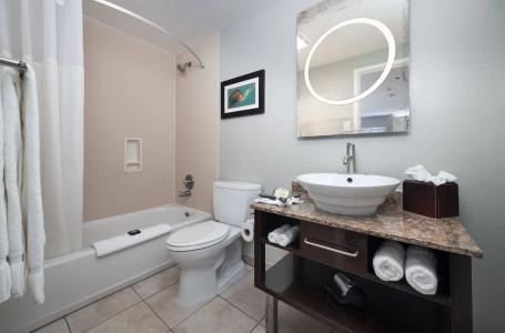 Mariposa Inn and Suites - 15