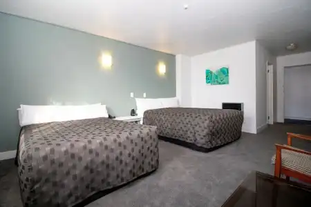 The Avenue - 111