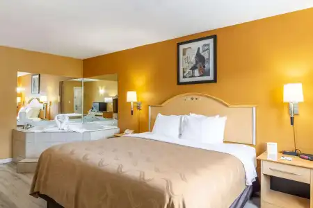 Quality Inn Branson - Hwy 76 Central - 4