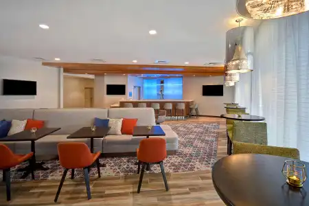 Home2 Suites by Hilton Las Vegas Convention Center - 7