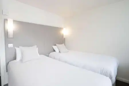 Hôtel Campanile Reims Ouest - Tinqueux - 63