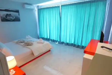 Oceanic Overview Suites - 46