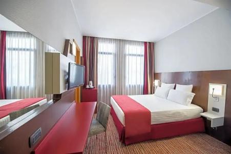 Mercure Rome Piazza Bologna - 51