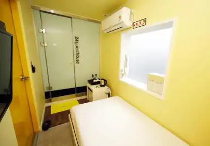 24 Guesthouse Sinchon Avenue - 6